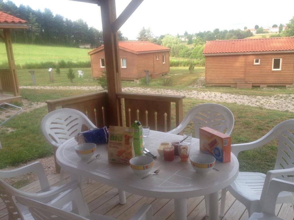 Les Chalets Du Haut-Forez Usson-en-Forez المظهر الخارجي الصورة