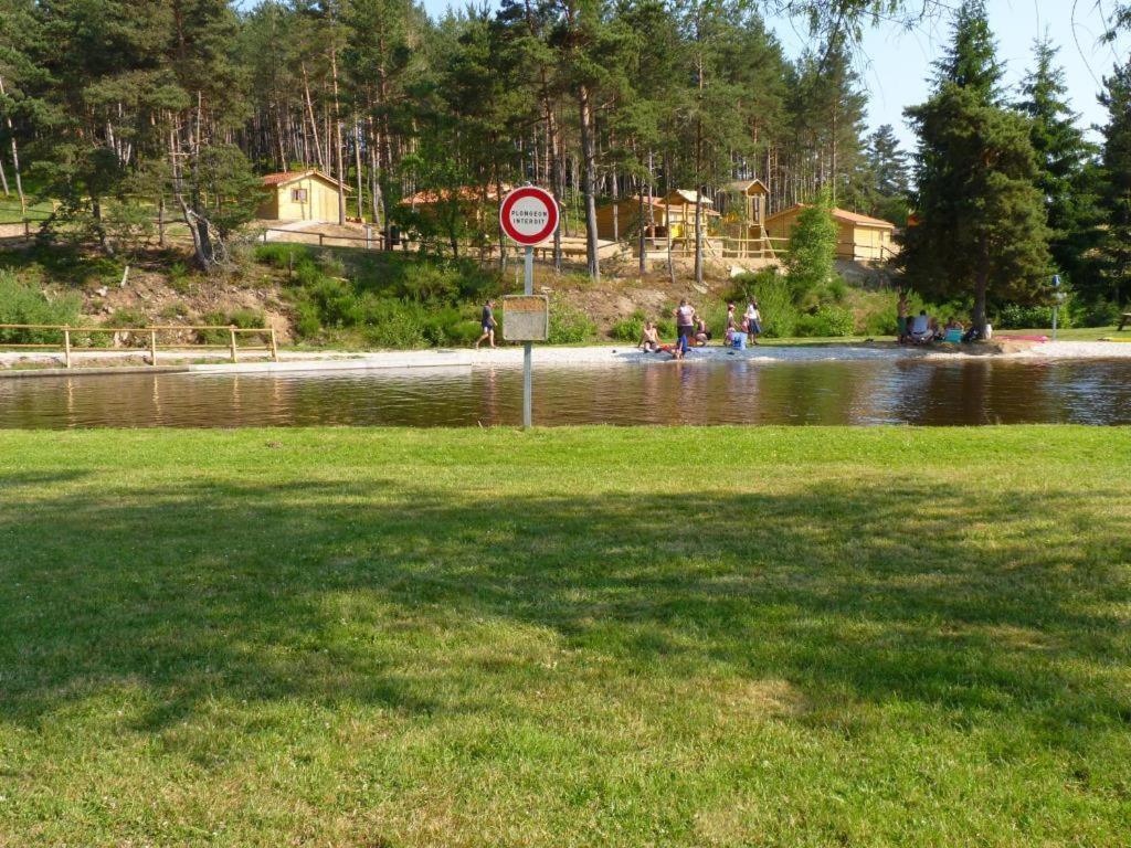 Les Chalets Du Haut-Forez Usson-en-Forez المظهر الخارجي الصورة